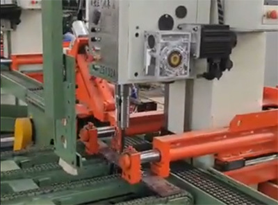 Z5132A單軸(zhou)數控鑽床(chuang)（汽車彈簧(huang)鋼闆鑽孔(kong)自動生産(chan)線）